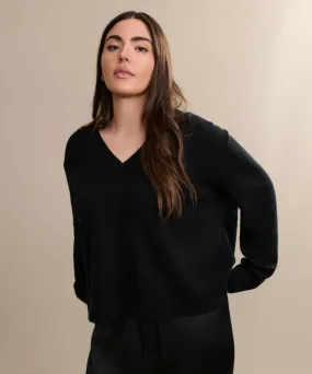 Simone V-Neck relaxed shape Lightweight Fit