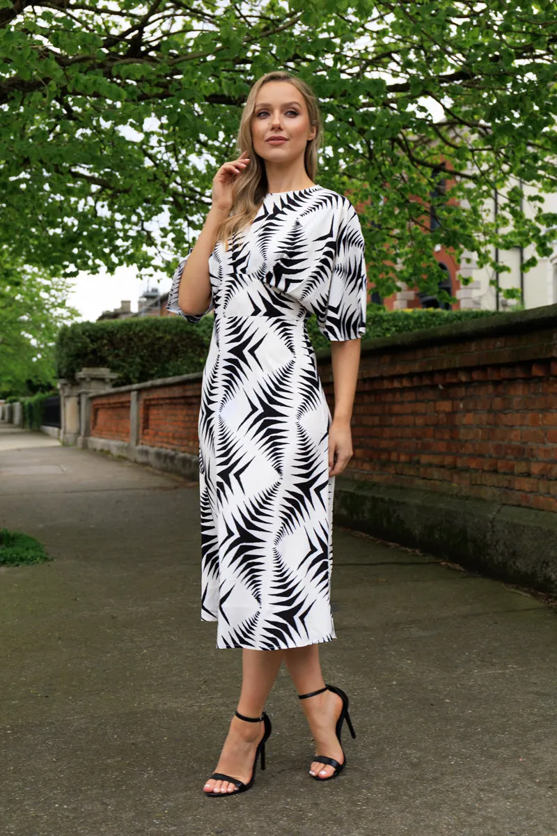 Syan Cream & Black Arrow Print Midi Dress Outdoor Scene Art Spirit