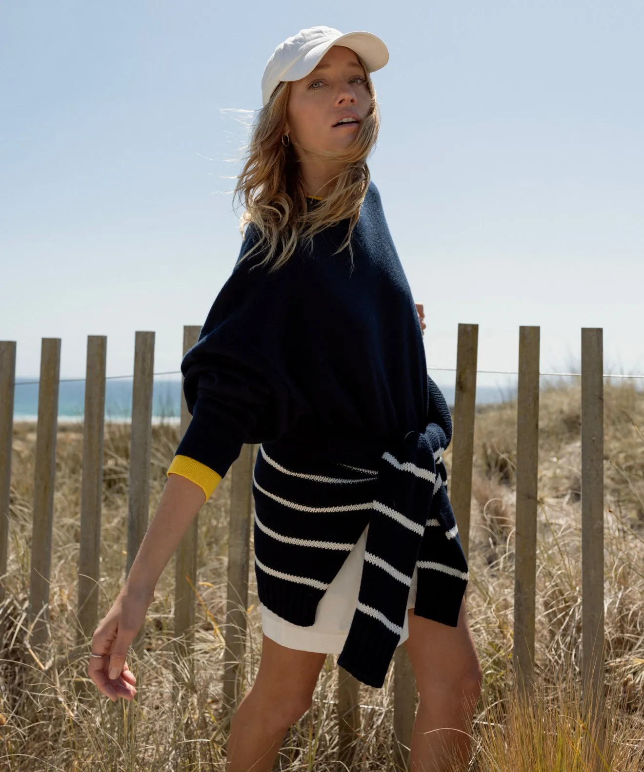 Casual Fit Ventilated Underarm Design Cashmere Marina Crewneck
