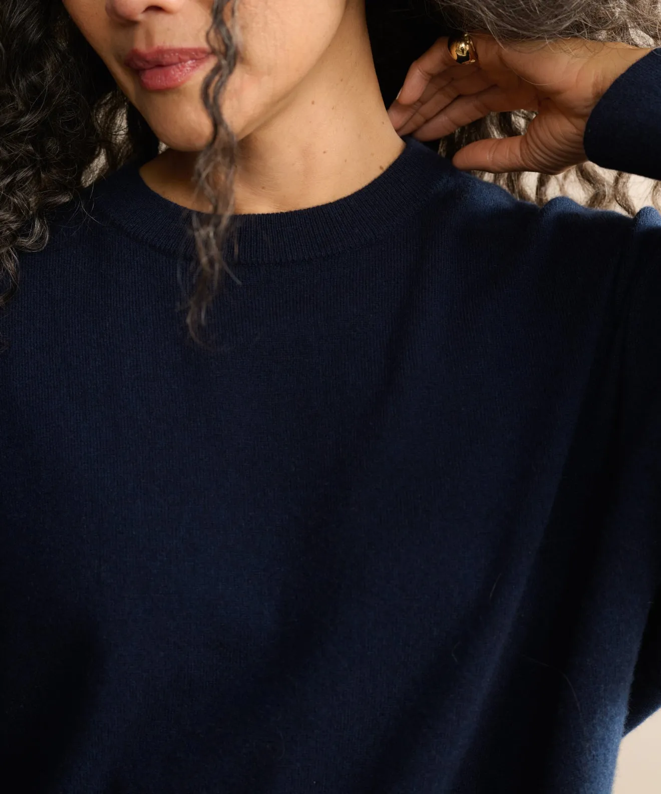 Cashmere Marina Crewneck Trendy Layer Cold-Weather Layer
