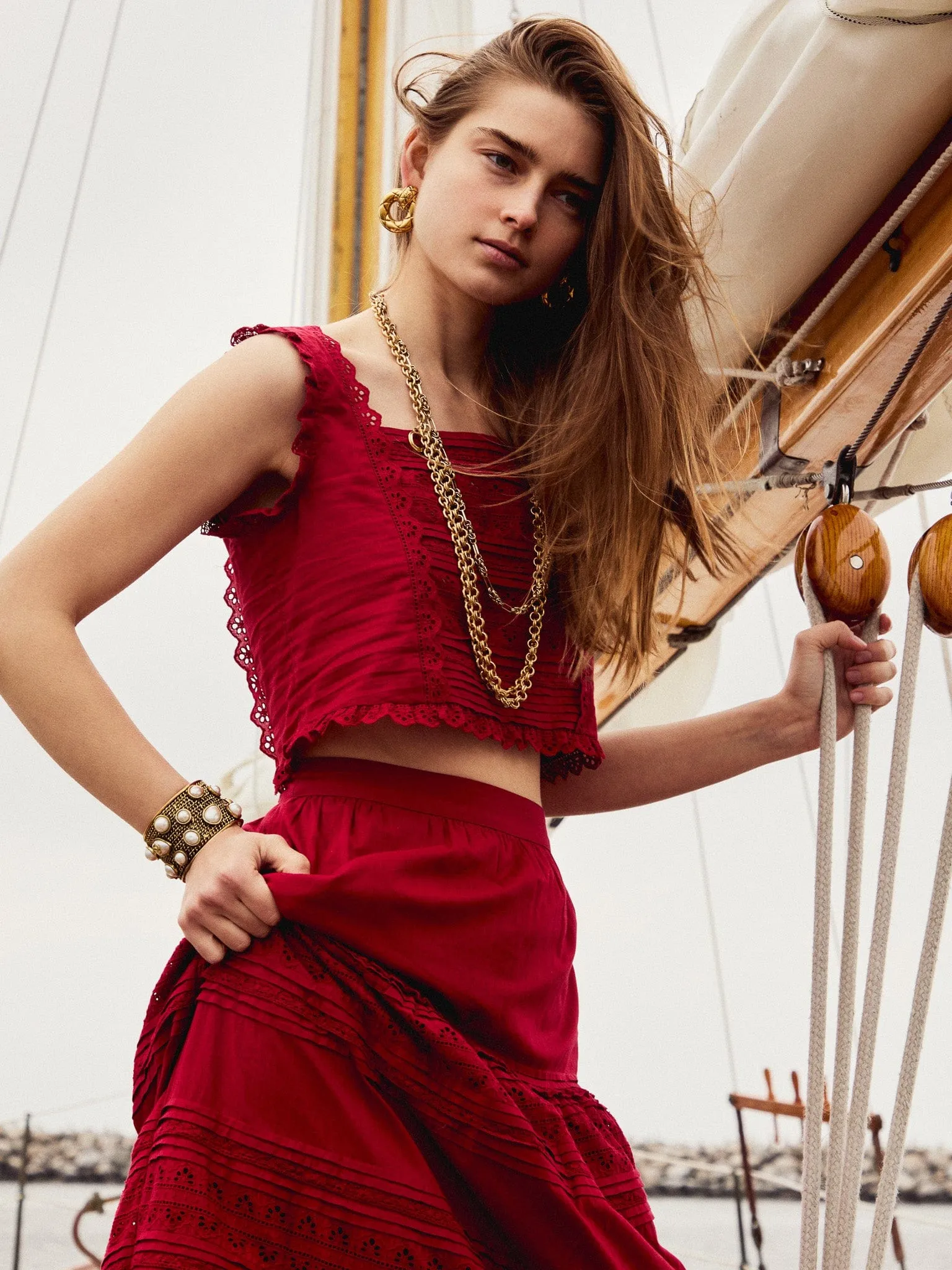 Breezy Style Leni Skirt in Cherry Lace