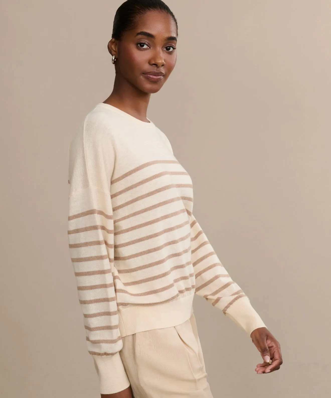 Odor Resistant Fabric Allergen Free Processing Avery Crewneck