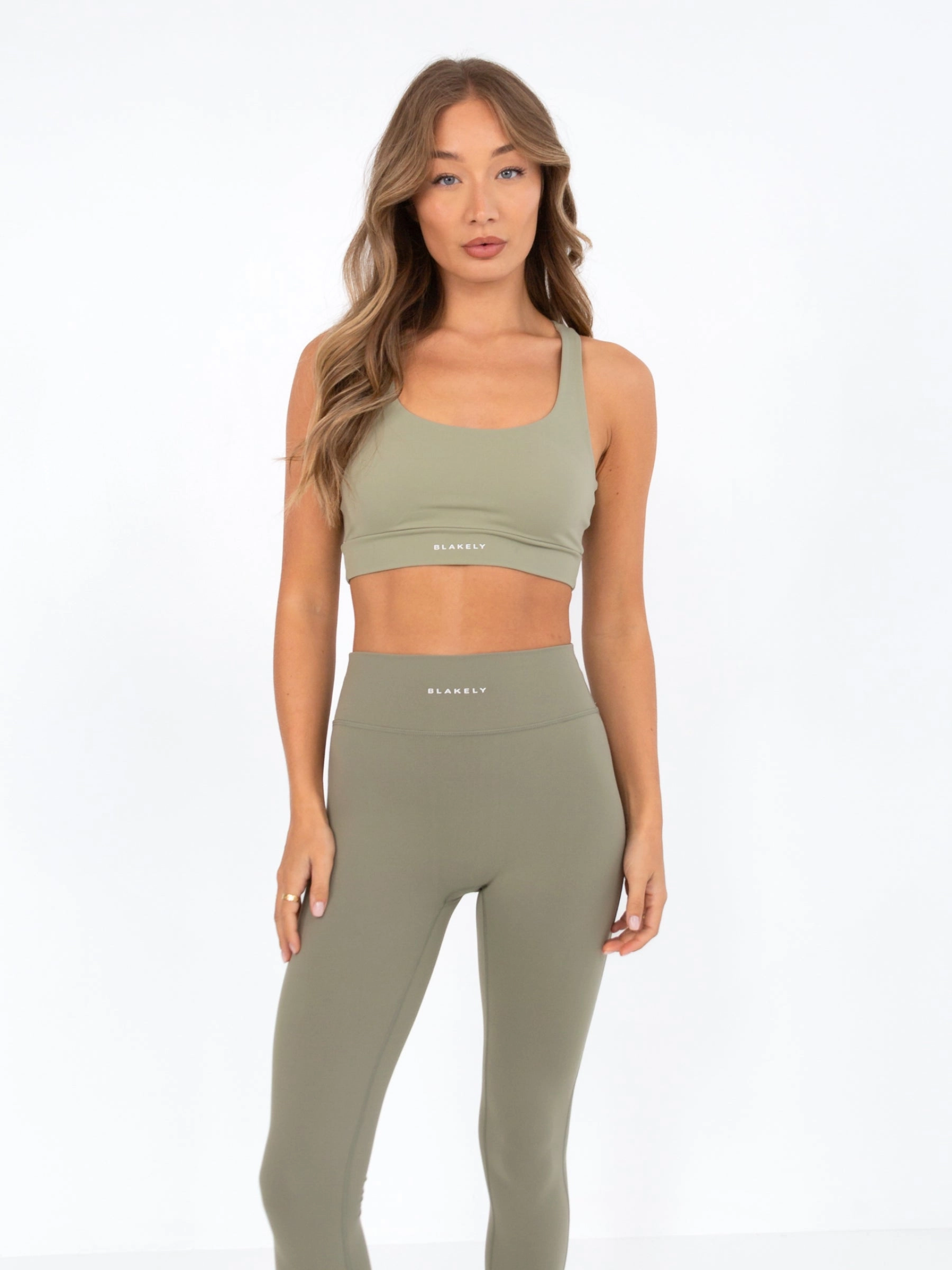 No seams Shock Absorption Zones Ultimate Active Bra - Olive