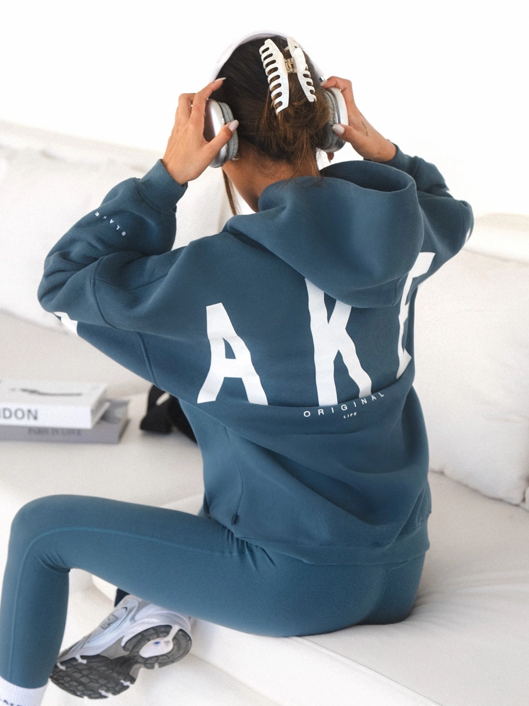 Isabel Oversized Hoodie - Dark Teal Wolf like Stretchable Fit