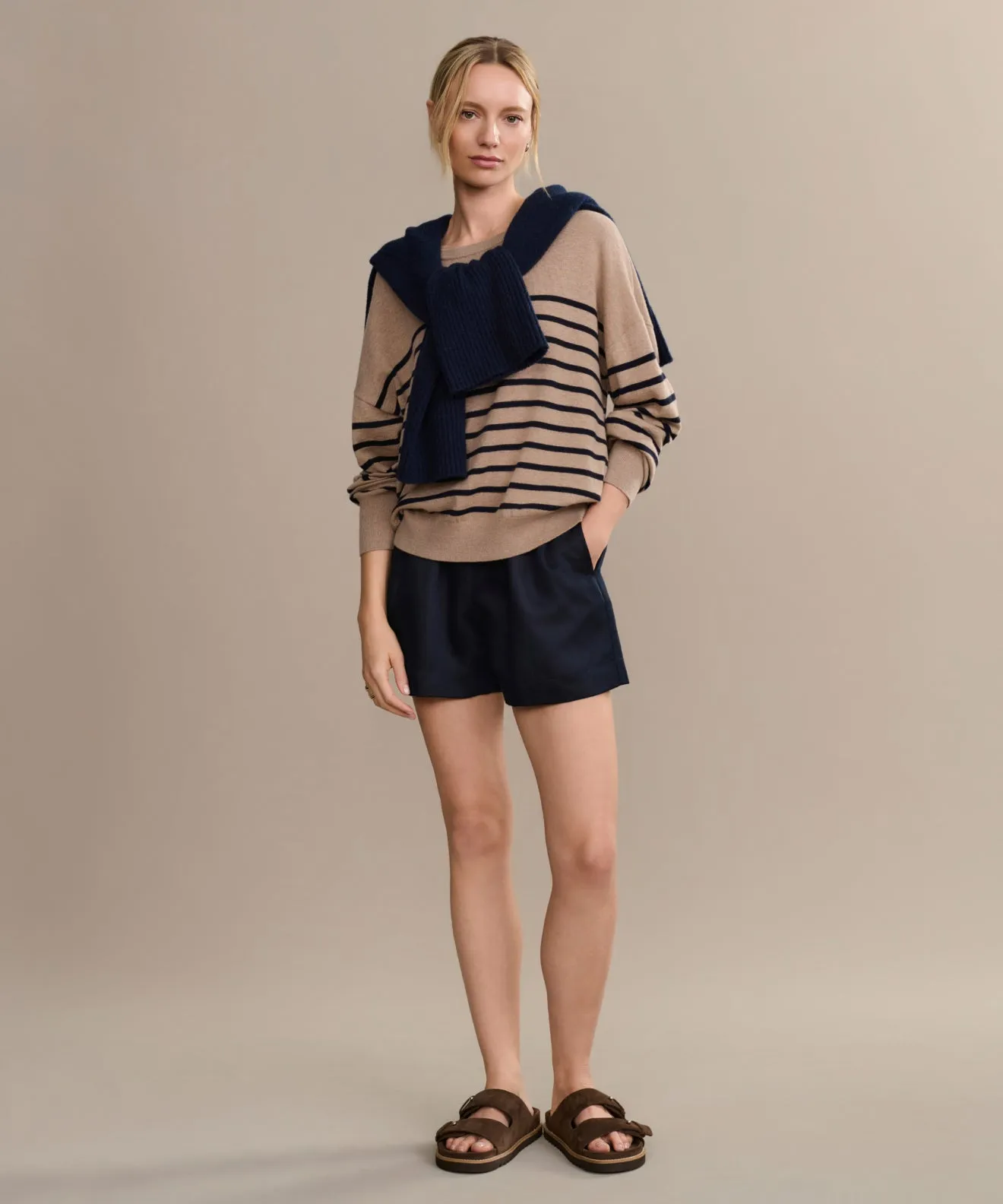 Avery Crewneck Warm Layer Fit Winter Style Must-Have
