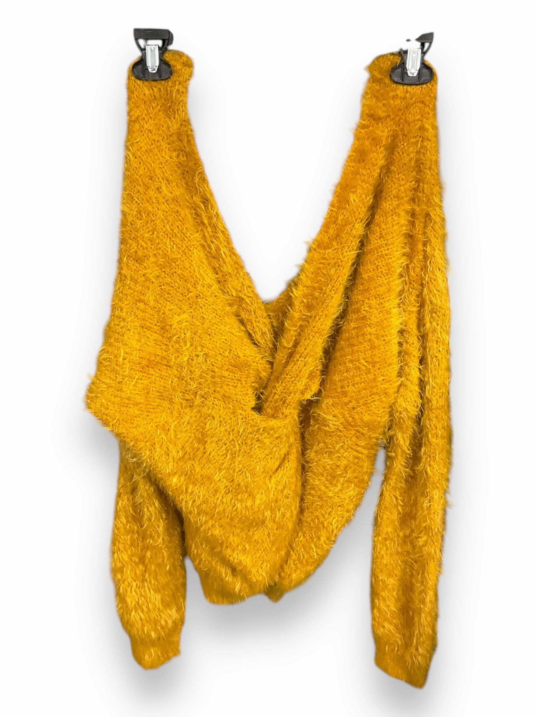 Sweater By Love Tree In Gold, Size: M SeamlessConstruction OEKOTEX Certified Fabric