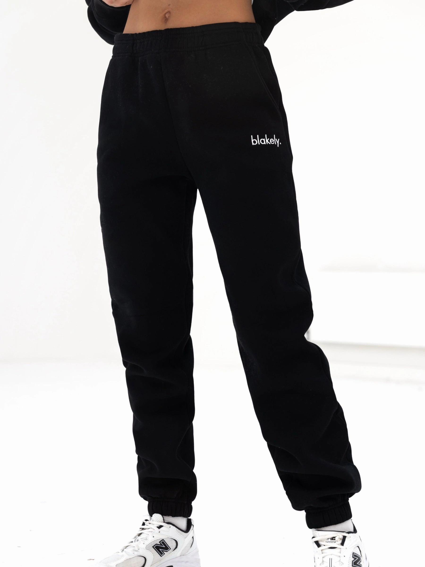 Lightweight Sami Sweatpants - Black