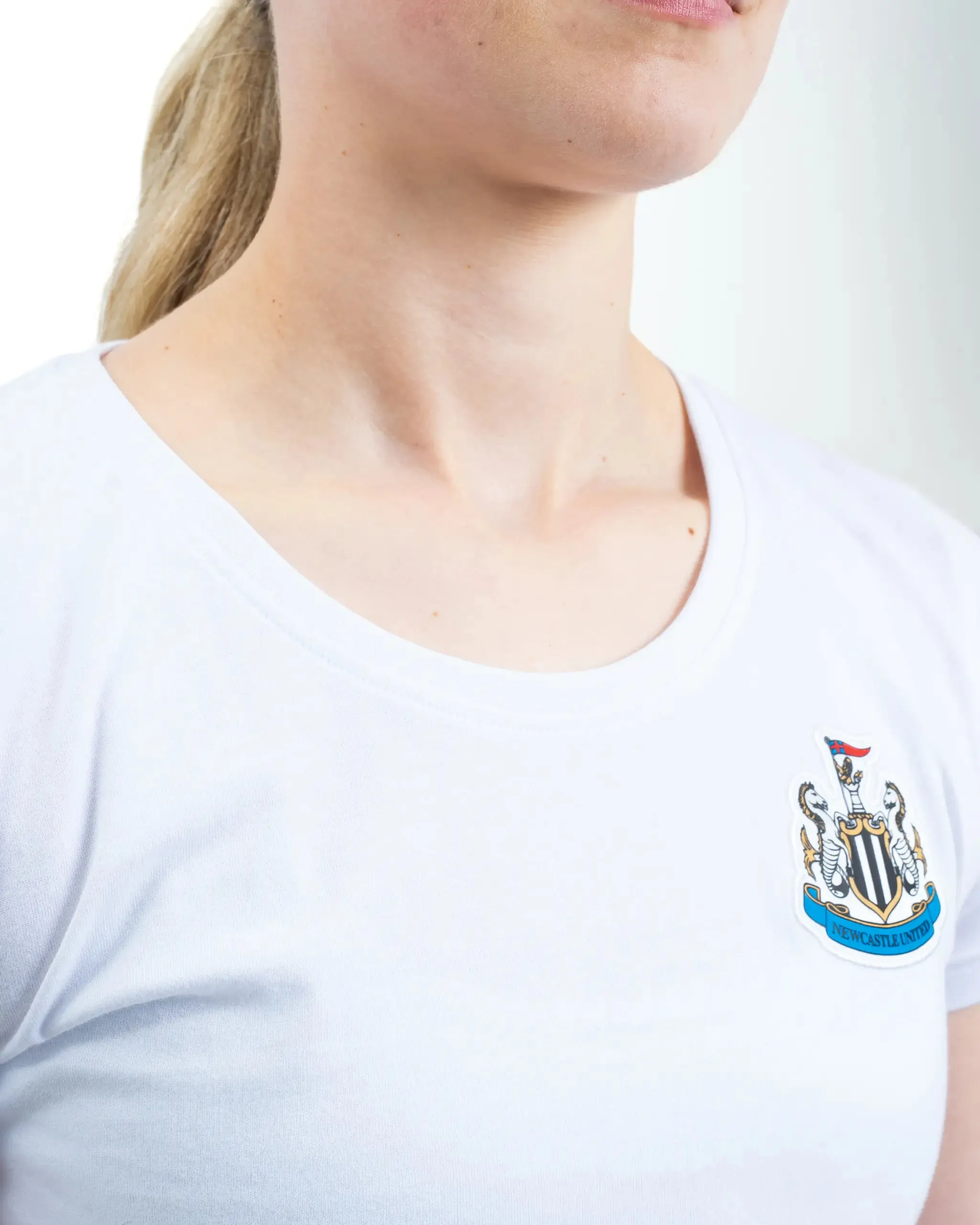 Newcastle United Women's White Terrace Crest T-Shirt Smart Design Light Style