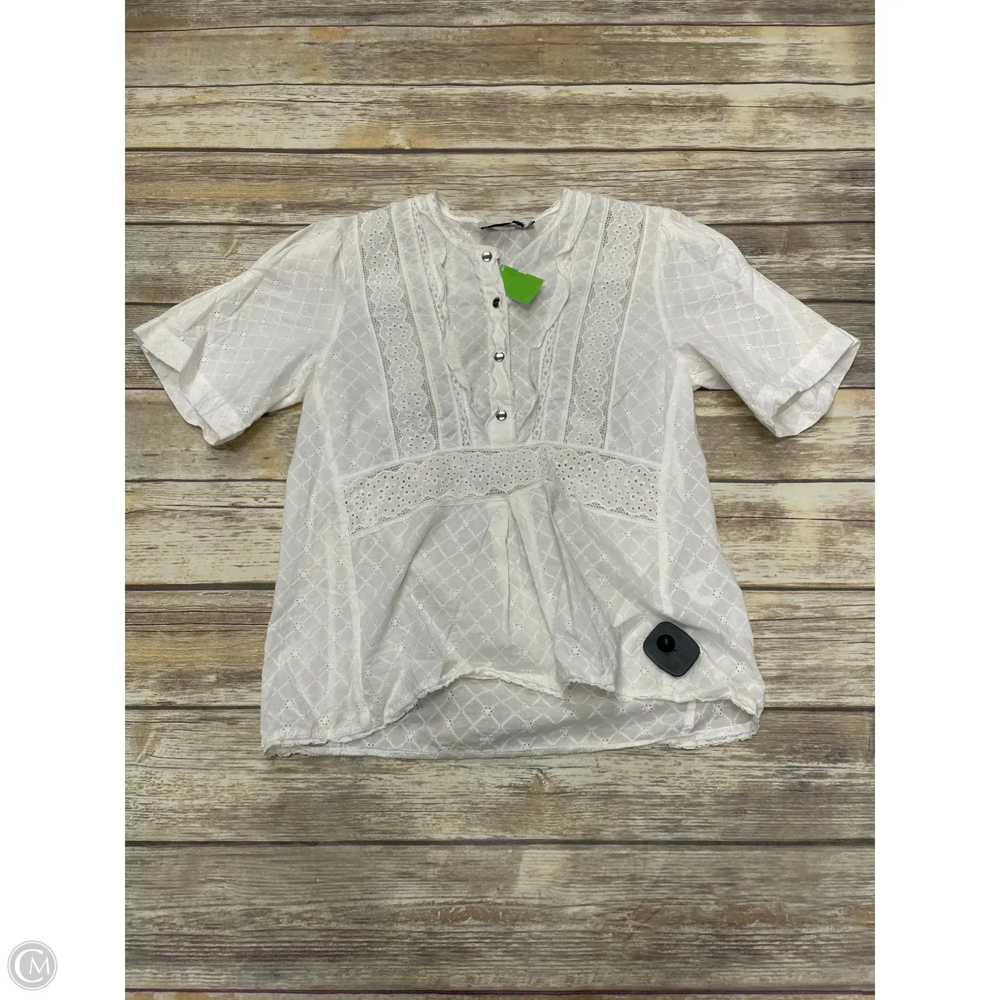 Top Short Sleeve Designer By Coach In White, Size: Xs Tagless Comfort