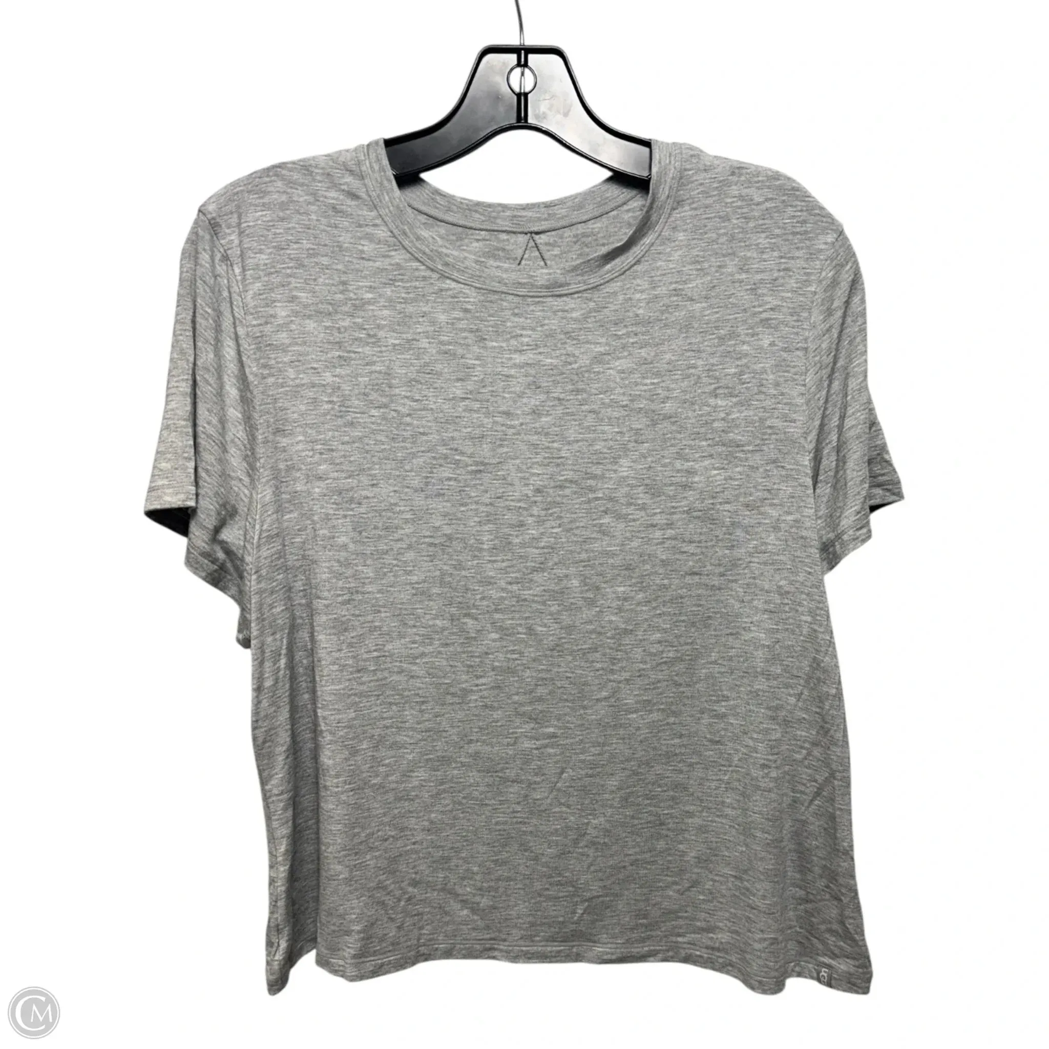 Top Short Sleeve Designer By Ugg In Grey, Size: 1x Sport Wear Sophisticated Casual