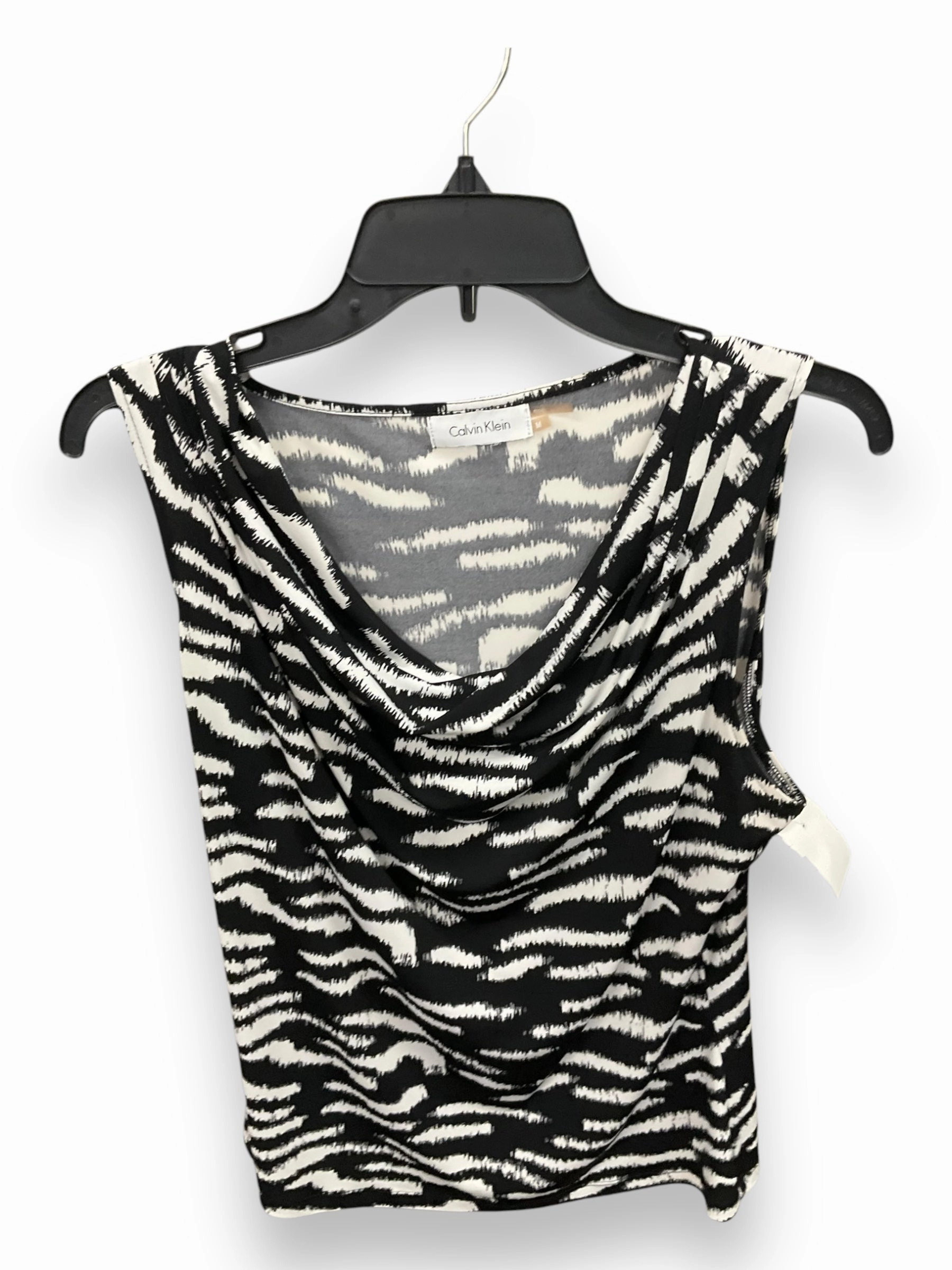 Breathable Lining FadeResistant Coating Top 2pc 3/4 Sleeve By Calvin Klein In Black & White, Size: M