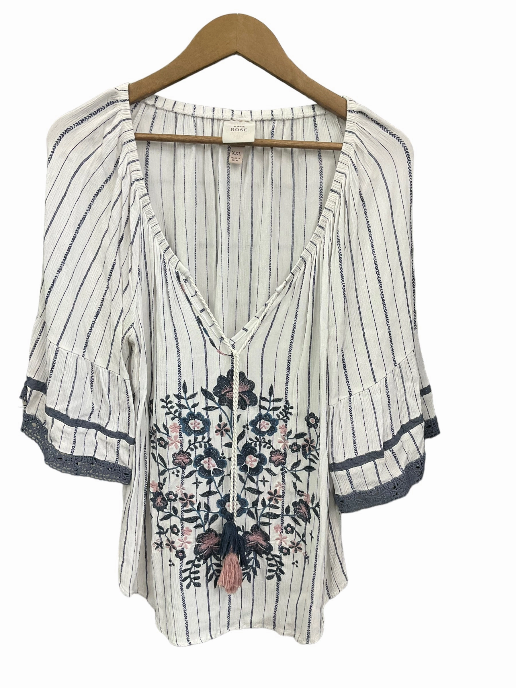 Layered Hem Detailing Top 3/4 Sleeve By Knox Rose  Size: 2x