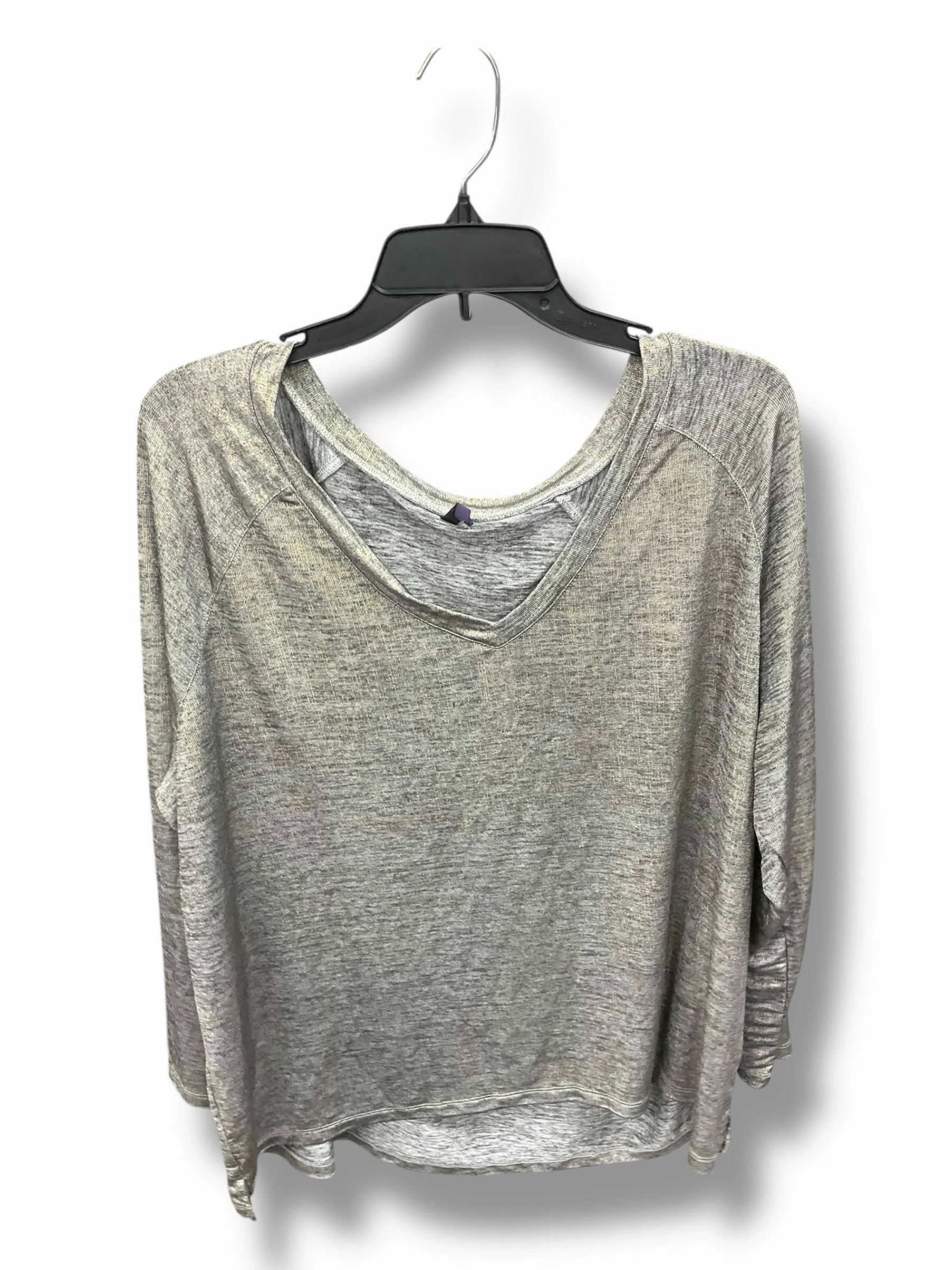 LayeredDurability Top Long Sleeve By Not Your Daughters Jeans In Gold & Silver, Size: 1x