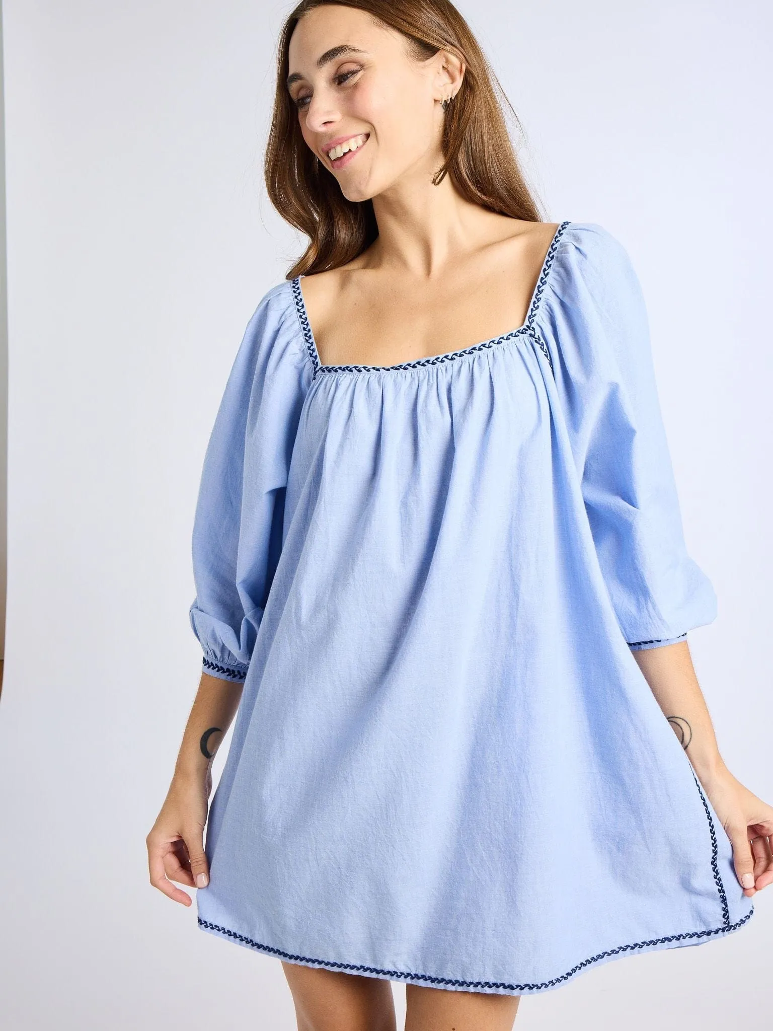 Alma Dress in Ciel Motion Light Anti-bacterial