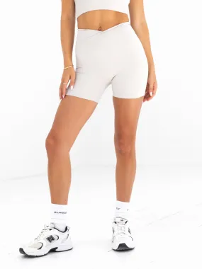 MoistureWickingLining Ultimate Crossover Shorts - Ivory
