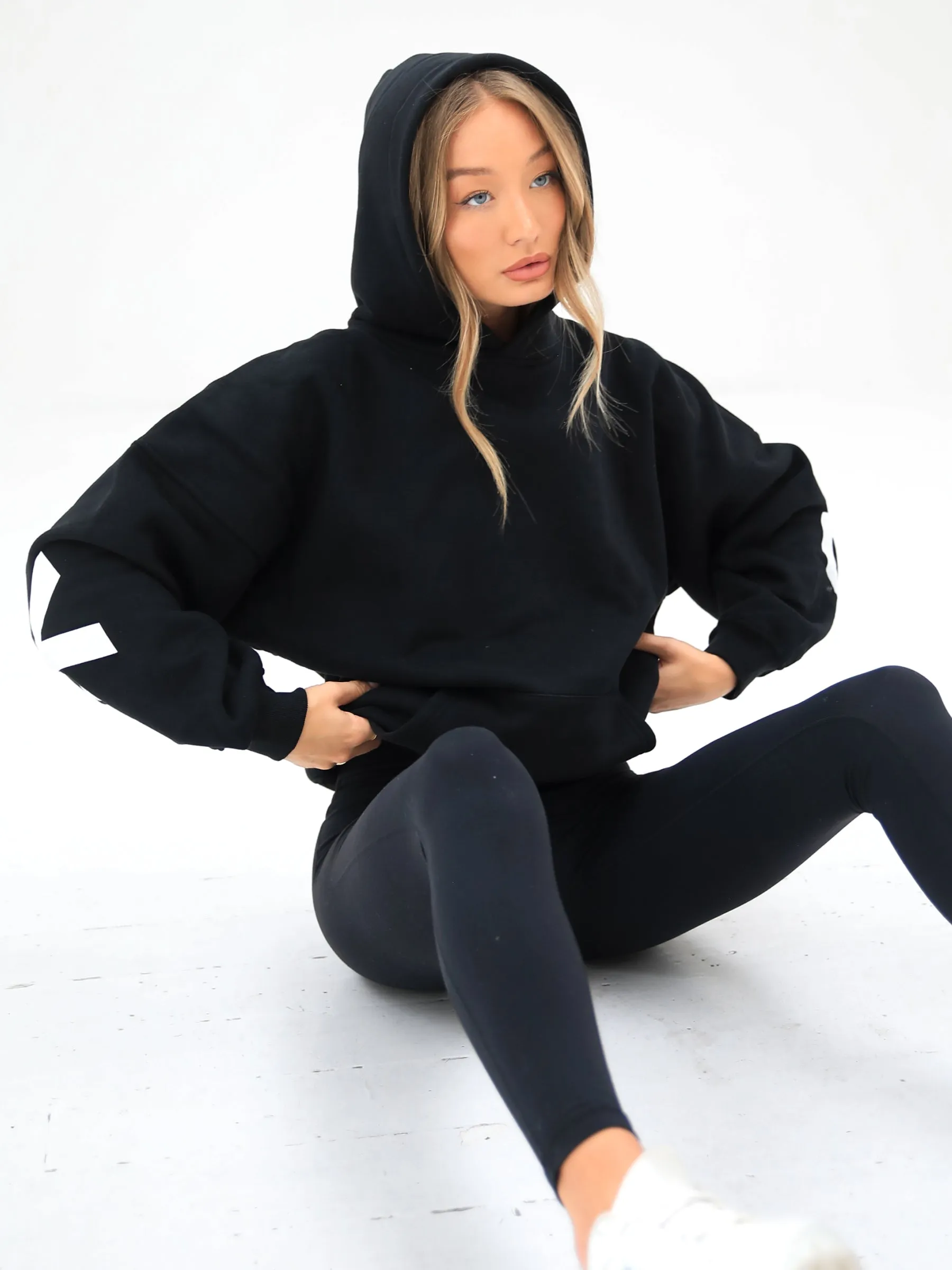 Ultimate Soft Lifestyle Leggings - Black Trend Seeker Fade Resistant