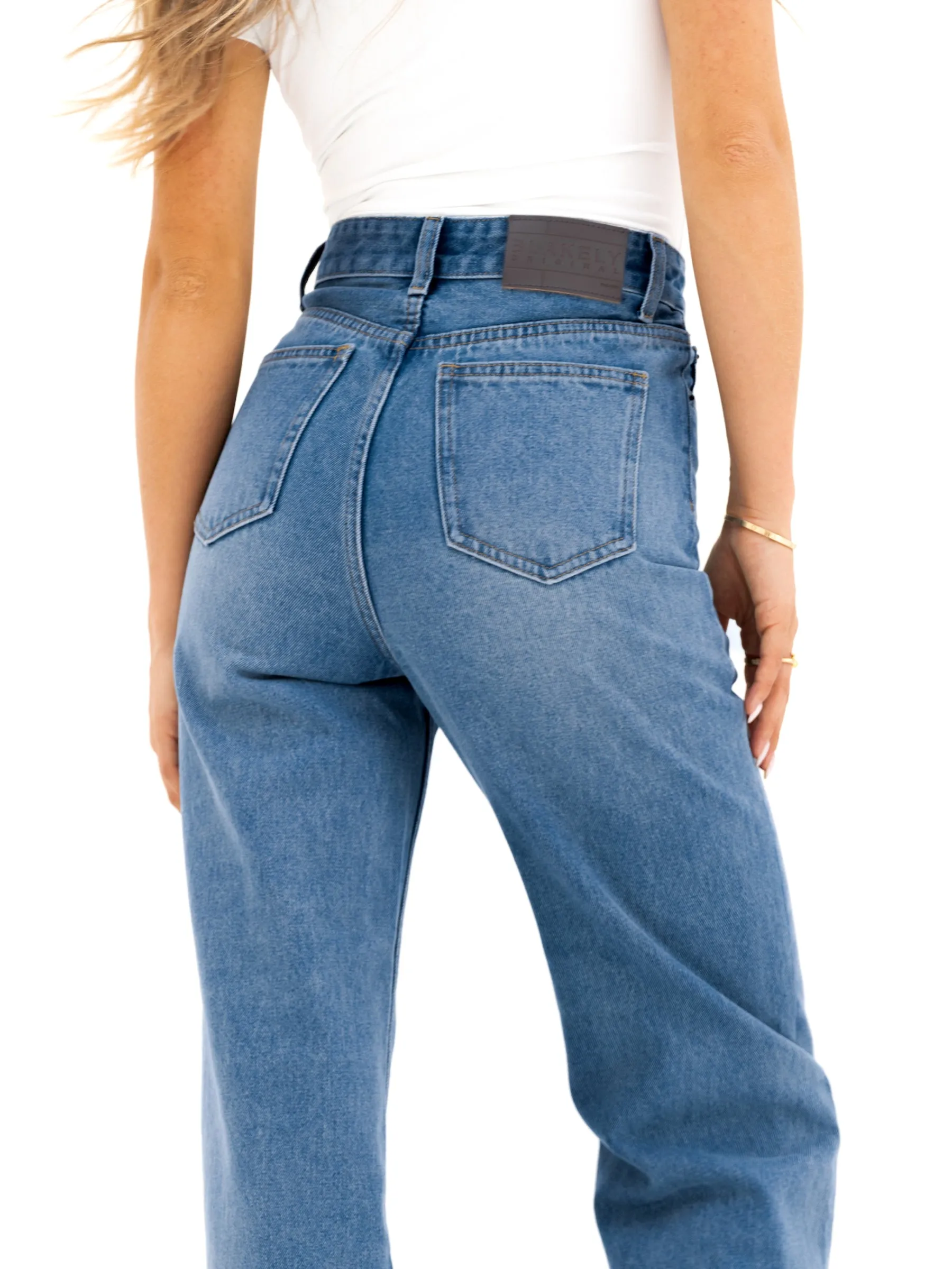 Blakely Wide Leg Jeans - Mid Blue Minimal Fashion