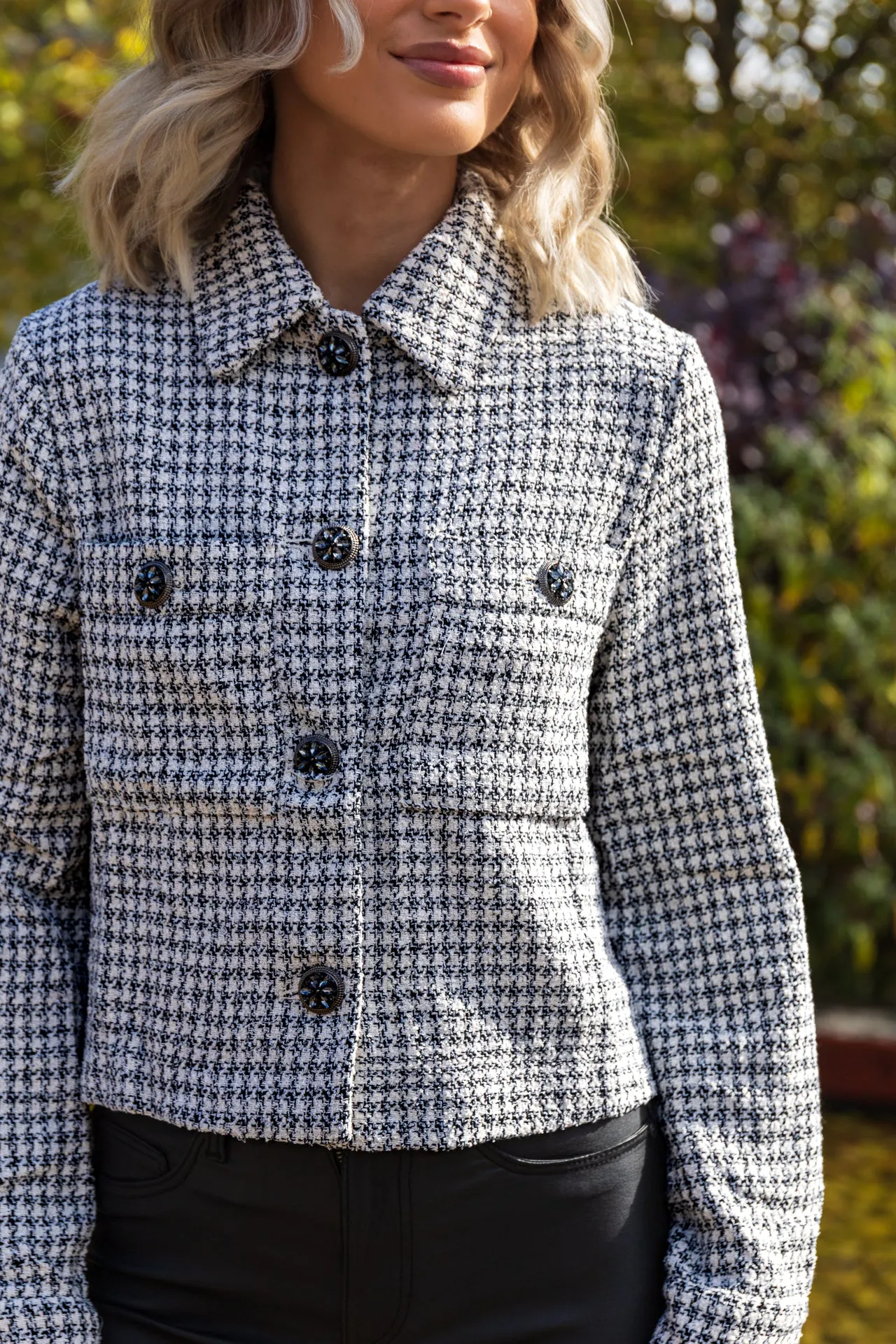 Sleek Layer Fit Lined Pockets Valeria Black & Cream Check Jacket