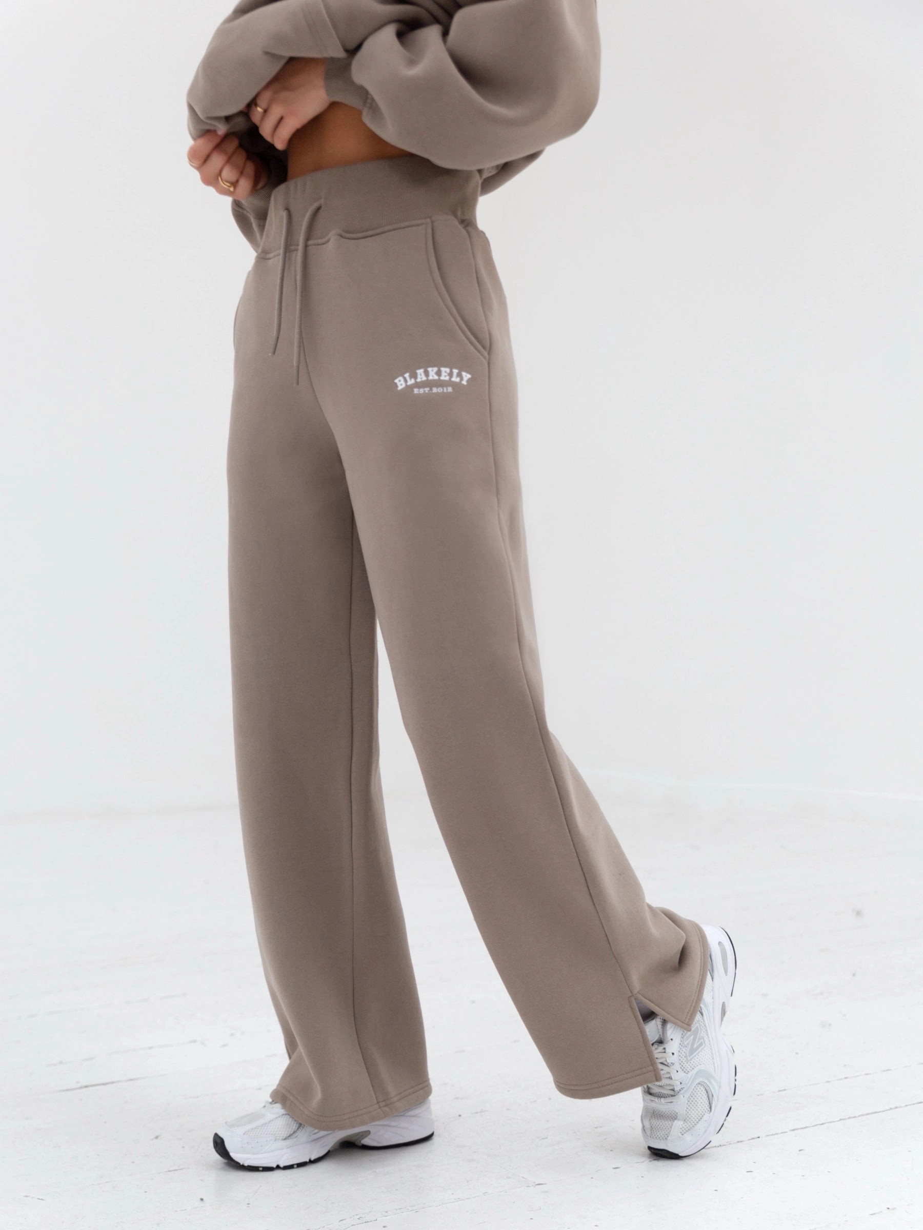 Varsity Wide Leg Sweatpants - Light Beige Easy Wear HighDensityWeave