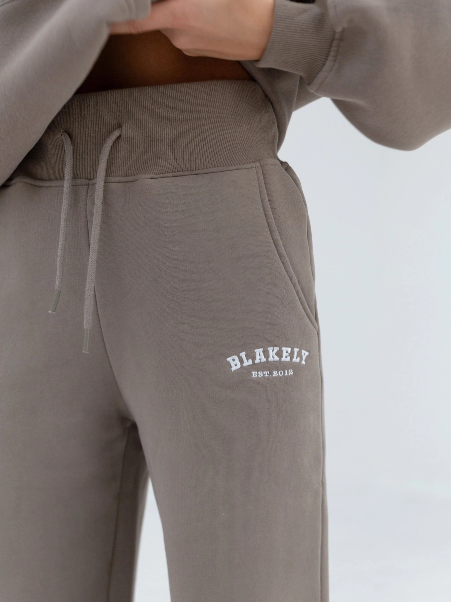 WaterRepellent Trail Ready Varsity Wide Leg Sweatpants - Light Beige