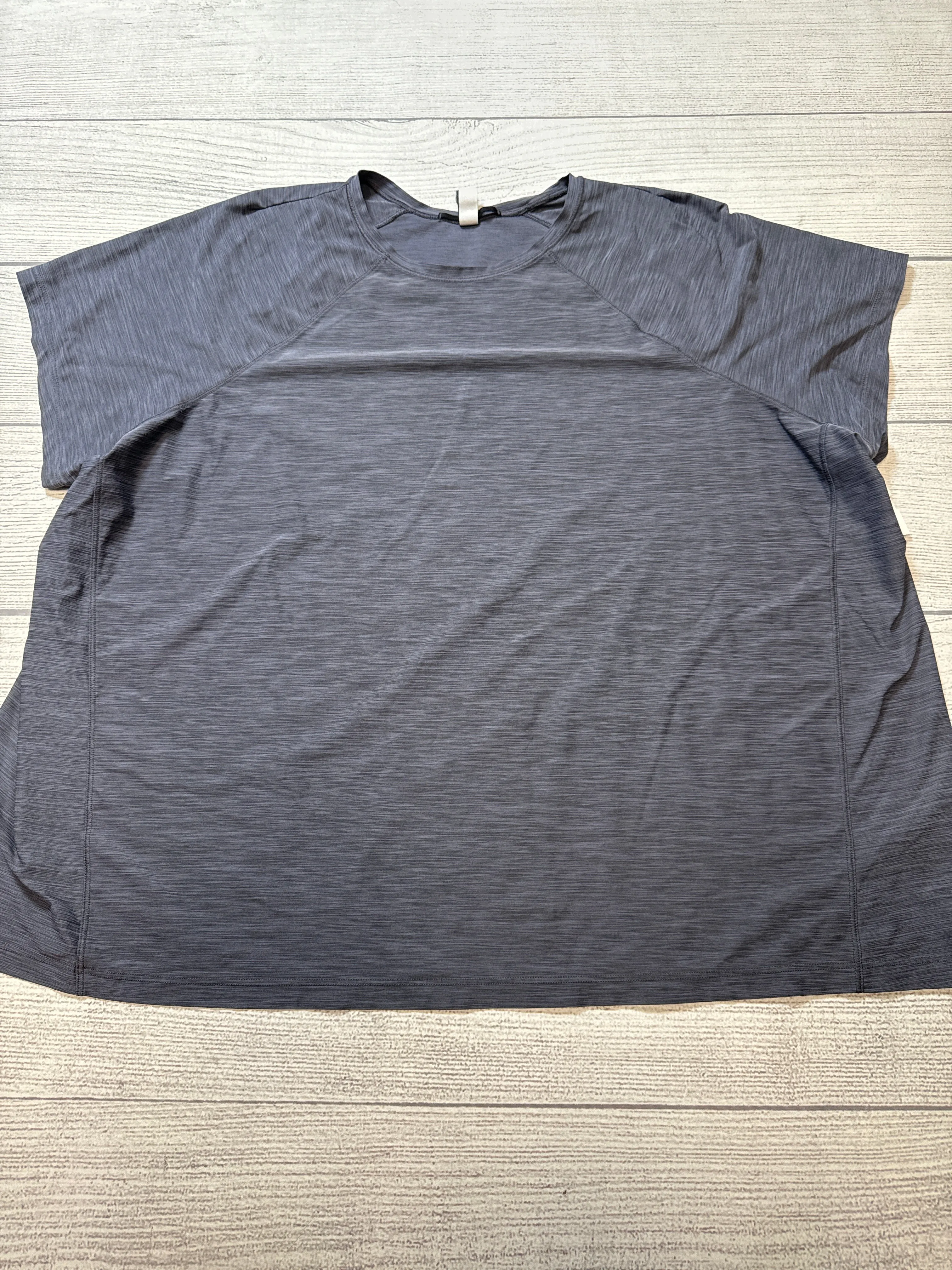 Sun Protection Fabric Athletic Top Short Sleeve By Athleta In Grey, Size: 3x