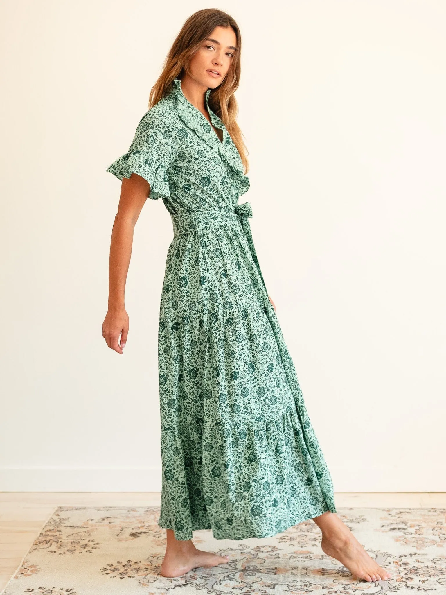 Plus Fit Victoria Dress in Jade Floral