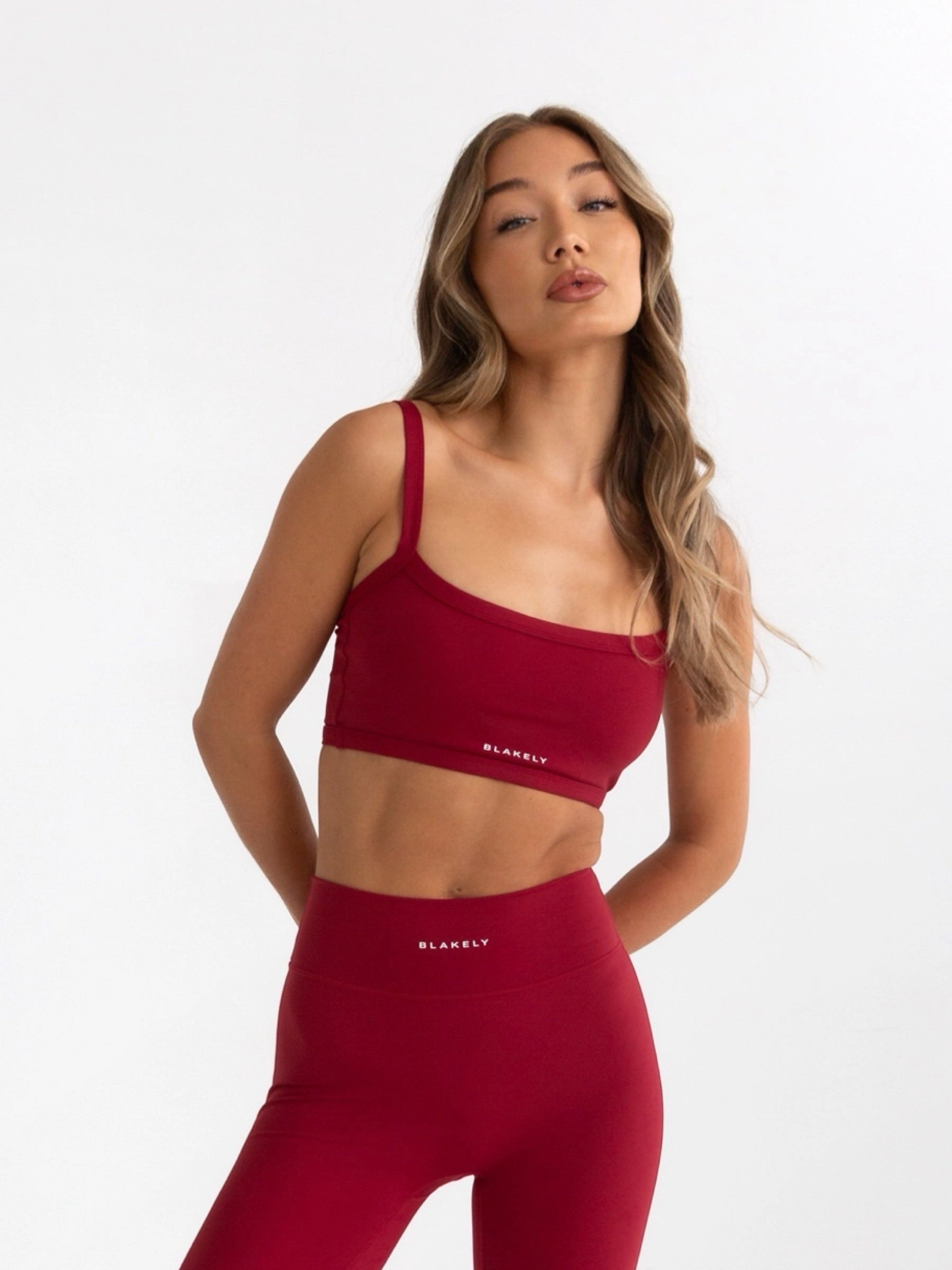 Girls' Skinny fit seams Ultimate Sports Bra - Cherry Red