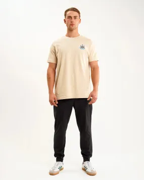 Sporty Comfort Wear UPF Rated Fabric Newcastle United Men's Oat Terrace Crest T-Shirt