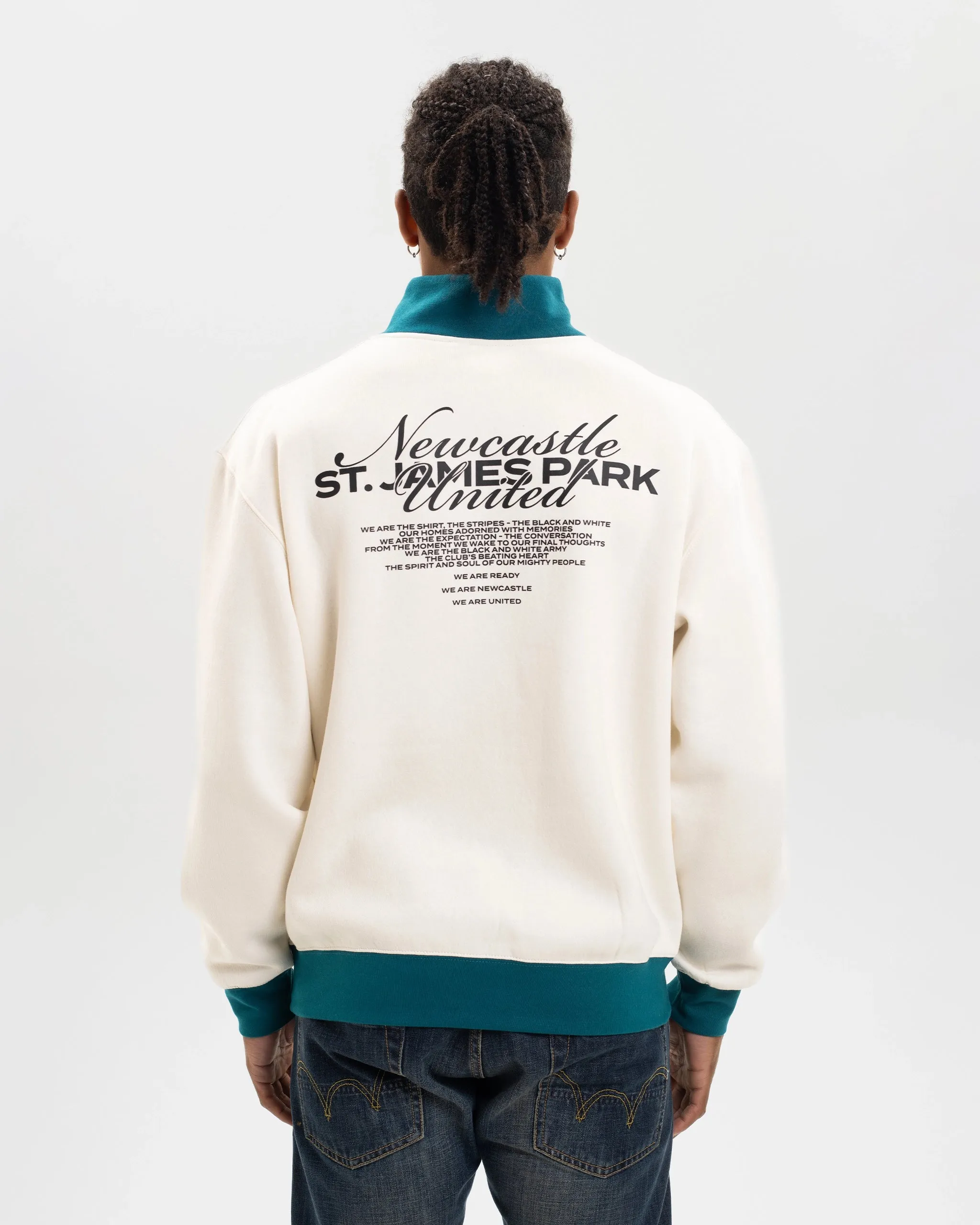 Newcastle United Graphic Off-White Contrast Quarter Zip Sweater Winter Style Must-Have